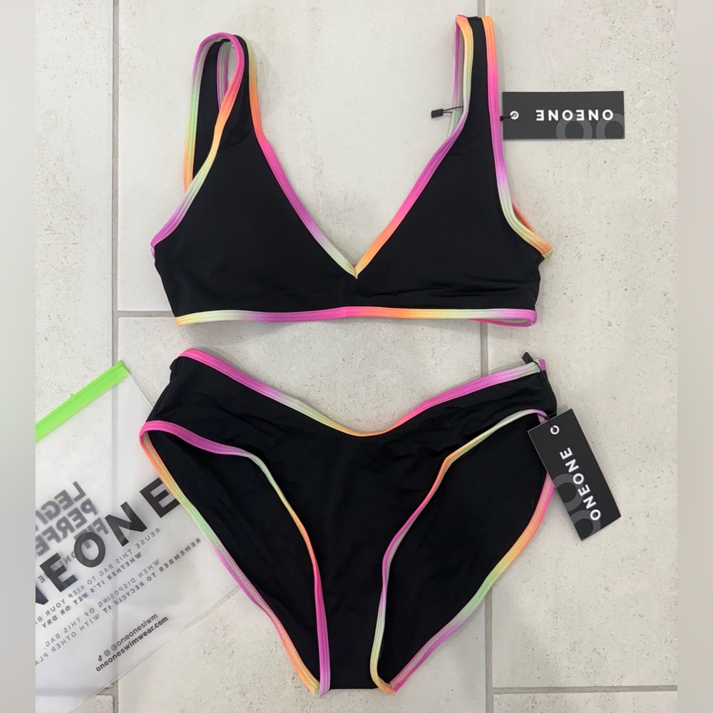 ONE ONE Swimwear